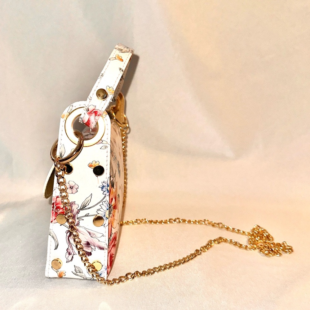 Vera Pelle Floral Satchel - Picture 2 of 3